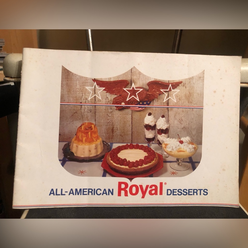 9333 Vintage All American Royal Desserts Advertising Recipe Booklet Cookbook